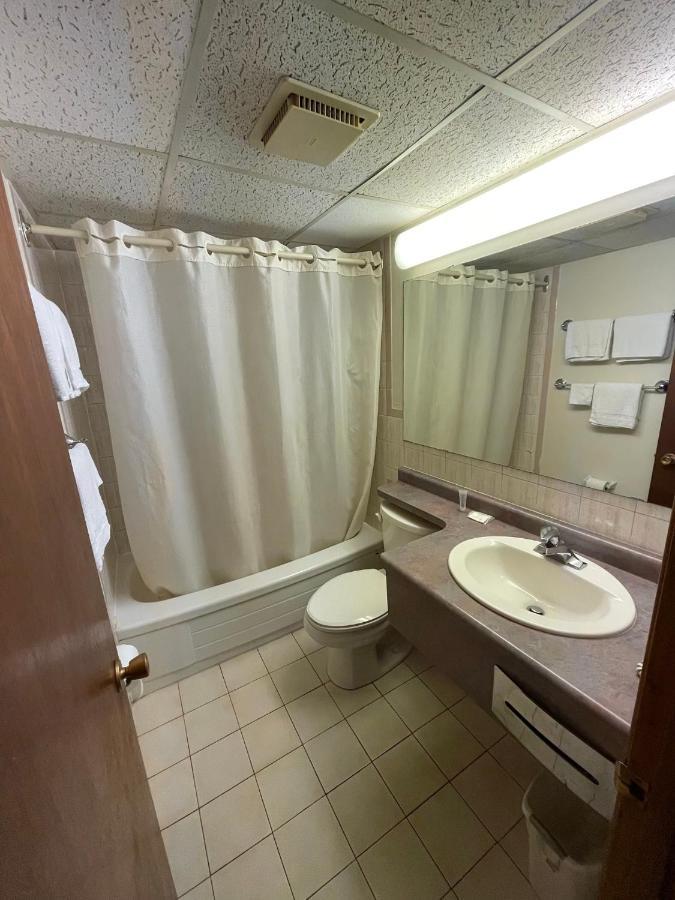 6032 Persepolis Inn Niagara Falls Eksteriør bilde